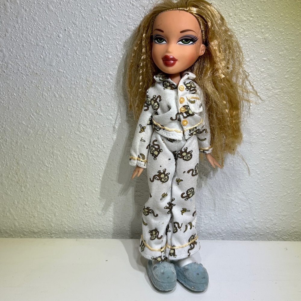 Vintage 2001 First Edition Bratz Slumber Party Meygan fashion doll - Picture 3 of 9